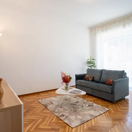 Lägenhet La Fontana *